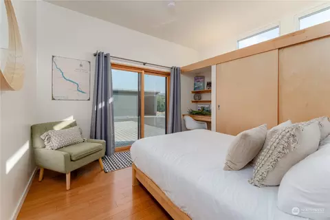 Bedroom - 494 Boyd Rd, Chelan, WA 98816 photo 5 of 7