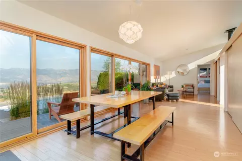 Dining - 494 Boyd Rd, Chelan, WA 98816 photo 1 of 1
