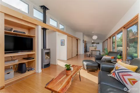 Living - 494 Boyd Rd, Chelan, WA 98816 photo 1 of 3