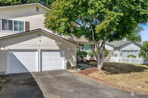 11910 SE 210th Pl, Kent, WA 98031