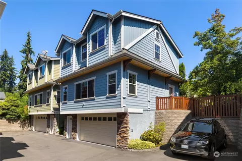 7525 210th St SW, Edmonds, WA 98026