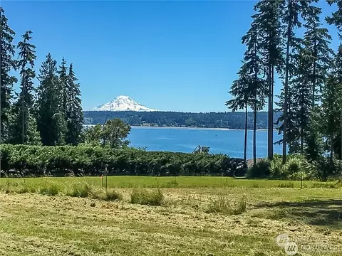 9505 136th Ave NW, Gig Harbor, WA 98329