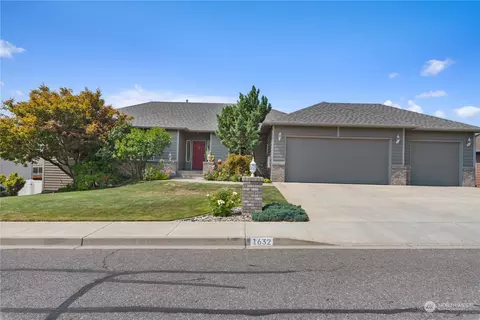 1632 Huntwood Ln, East Wenatchee, WA 98802