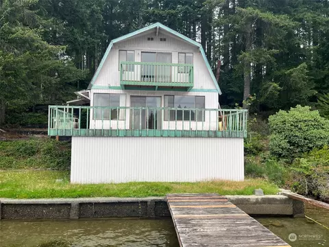 2910 E Phillips Lake Loop Rd, Shelton, WA 98584