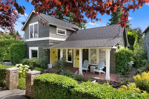 9116 15th Ave NE, Seattle, WA 98115