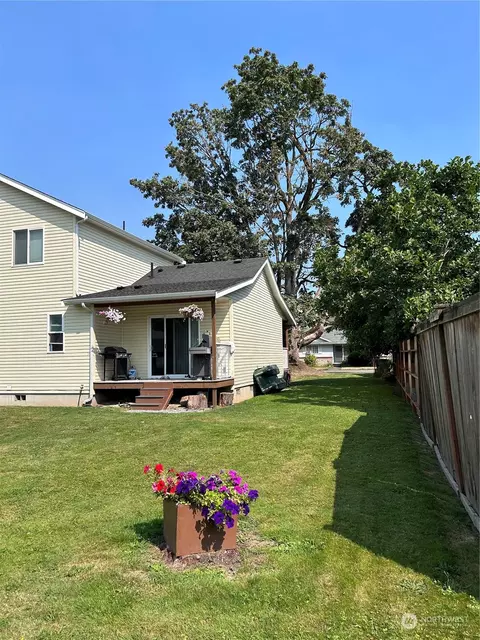 102 W 2nd St #A&B, Everson, WA 98247 photo 6