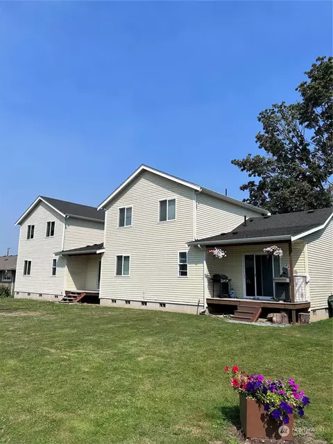 102 W 2nd St #A&B, Everson, WA 98247 photo 7
