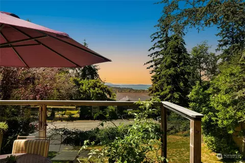 1901 Samish Way, Bellingham, WA 98229