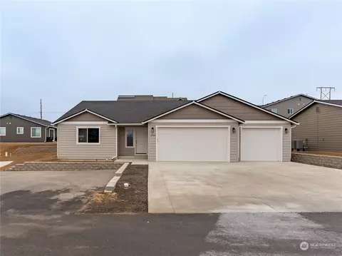 1916 N Mineral Pl, East Wenatchee, WA 98802