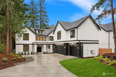 3160 140th Ave NE, Bellevue, WA 98005