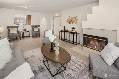 501 Kirkland Ave #205, Kirkland, WA 98033