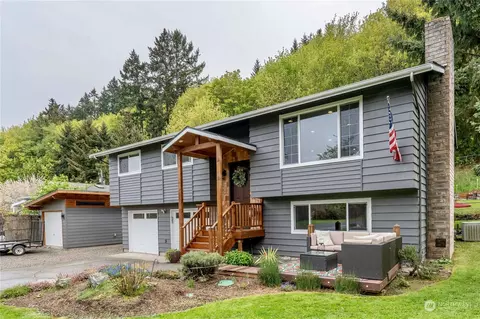 382 Strait View Dr, Port Angeles, WA 98362