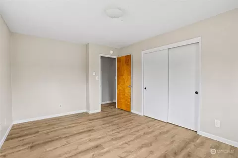 Bedroom - 339 Oxbow Rd, Raymond, WA 98577 photo 2 of 4