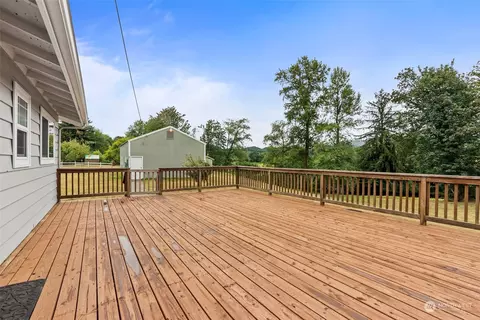 Exterior - 339 Oxbow Rd, Raymond, WA 98577 photo 2 of 9