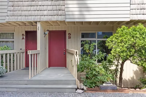 4232 156th St SW #5B, Lynnwood, WA 98087
