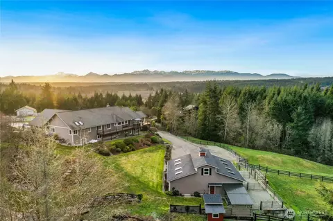 4027 NE Lookout Ln, Poulsbo, WA 98370