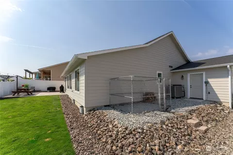 424 Spring View Pl, Chelan, WA 98816 photo 21