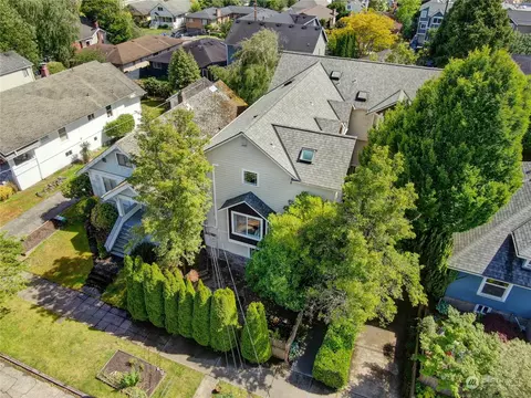 831 NW 63rd St #A, Seattle, WA 98107