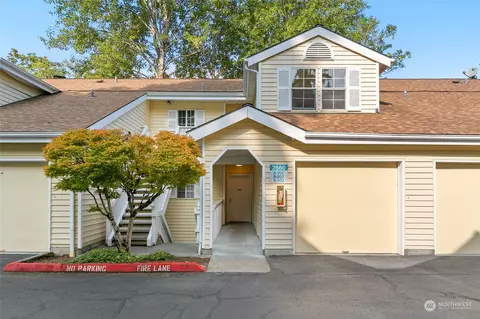 2660 118th Ave SE #8-202, Bellevue, WA 98005
