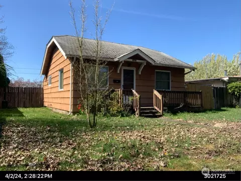 1641 8th Ave, Longview, WA 98632