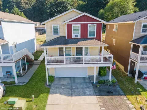 6982 E Dakota St, Port Orchard, WA 98366