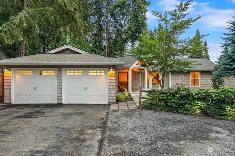 7323 129th Ave NE, Kirkland, WA 98033
