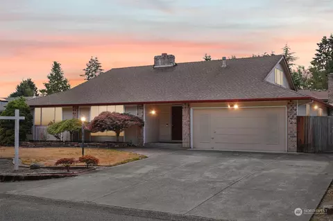 7412 97th Ave SW, Lakewood, WA 98498
