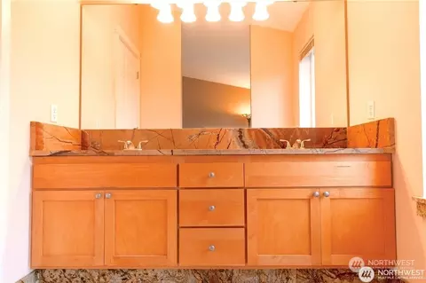 Bath - 2009 196 St SE #D 303, Bothell, WA 98012 photo 3 of 4