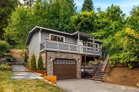 1800 NE 96th St, Seattle, WA 98115