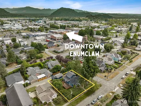 1807 Marion St, Enumclaw, WA 98022 photo 2