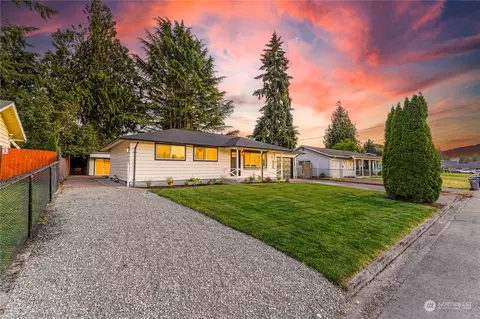 702 Cedar Dr SE, Auburn, WA 98002