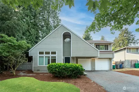 9513 117th Pl NE, Kirkland, WA 98033