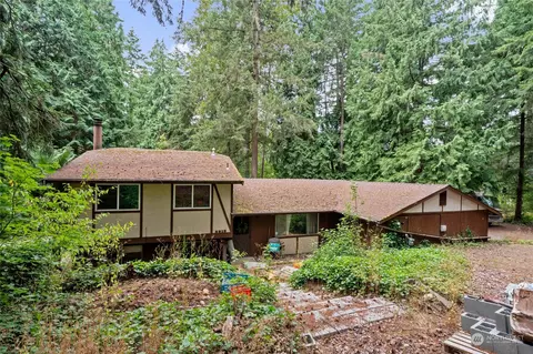 5216 W Tapps Dr E, Lake Tapps, WA 98391