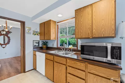 921 105th Pl SE, Everett, WA 98208 photo 13