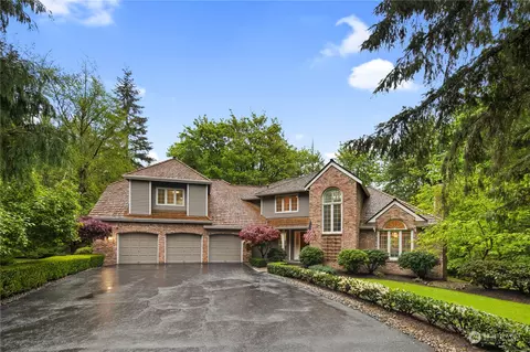 13108 207th Ave SE, Issaquah, WA 98027