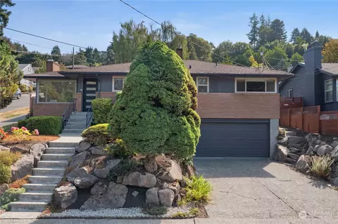 7550 46th Ave SW, Seattle, WA 98136