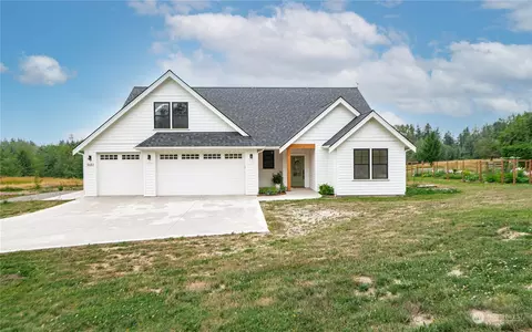 9683 Dupree Dr, Blaine, WA 98230