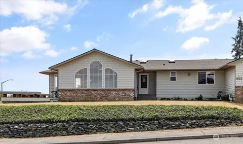 655 SW Echo Loop, Oak Harbor, WA 98277 photo 3