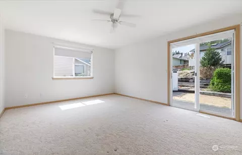655 SW Echo Loop, Oak Harbor, WA 98277 photo 32