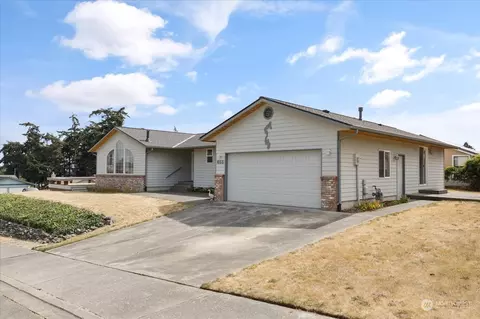 655 SW Echo Loop, Oak Harbor, WA 98277 photo 2
