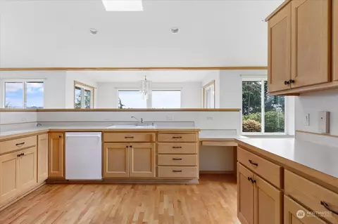 655 SW Echo Loop, Oak Harbor, WA 98277 photo 18