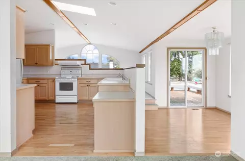 655 SW Echo Loop, Oak Harbor, WA 98277 photo 15
