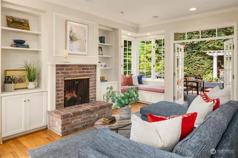 1107 36th Ave E, Seattle, WA 98112 photo 13