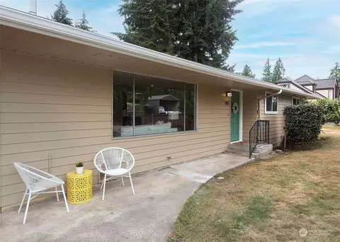 410 88th St SE, Everett, WA 98208 photo 2