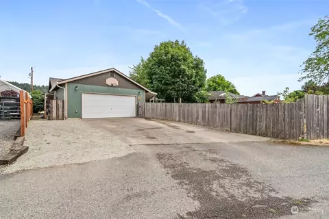 Exterior - 5500 Parker Rd E, Sumner, WA 98390 photo 9 of 9