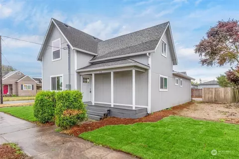 715 S 4th Ave, Kelso, WA 98626