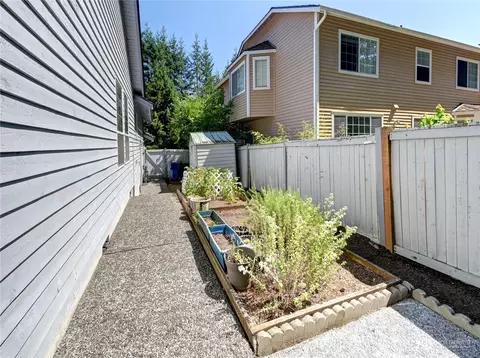 Exterior - 14110 11th Dr SE, Mill Creek, WA 98012 photo 4 of 6