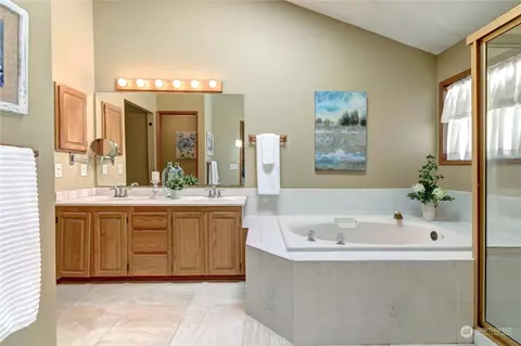 Bath - 14110 11th Dr SE, Mill Creek, WA 98012 photo 1 of 4