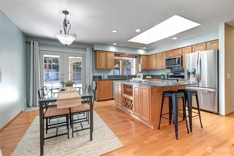 Kitchen - 14110 11th Dr SE, Mill Creek, WA 98012 photo 2 of 3
