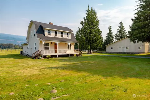 30681 Walberg Rd, Sedro Woolley, WA 98284